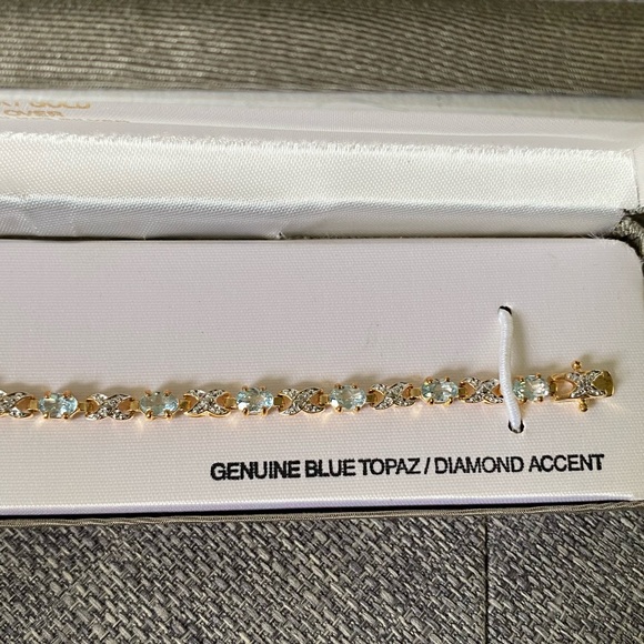 Jewelry - 18KT Gold Blue Topaz Bracelet